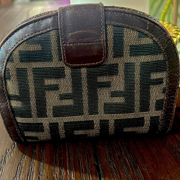 FENDI ZUCCA WALLET - Picture 2 of 5